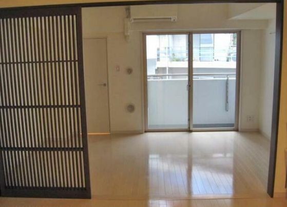 ※同仕様写真含む(居間)