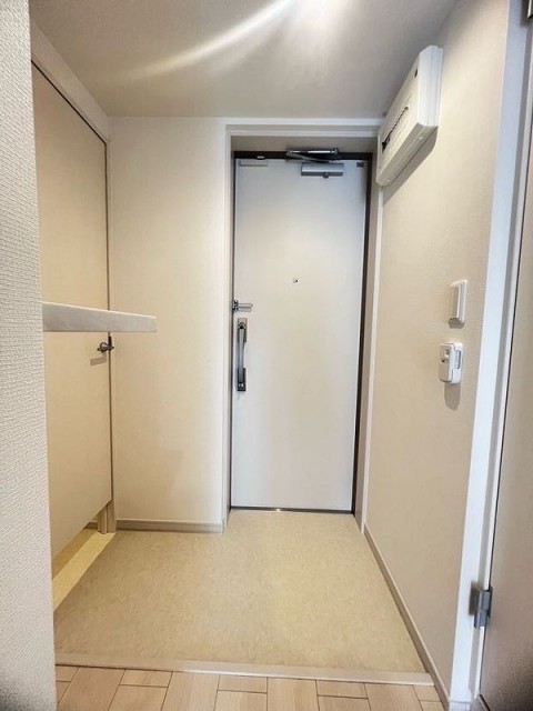 (玄関)
