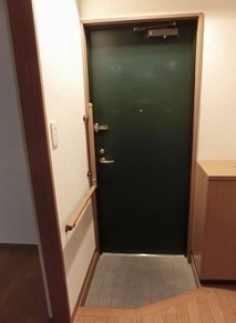 (玄関)