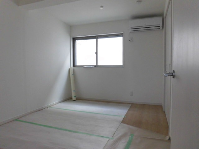 (居間)