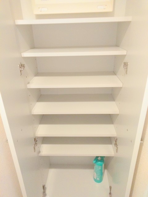 ※同仕様写真含む(玄関)