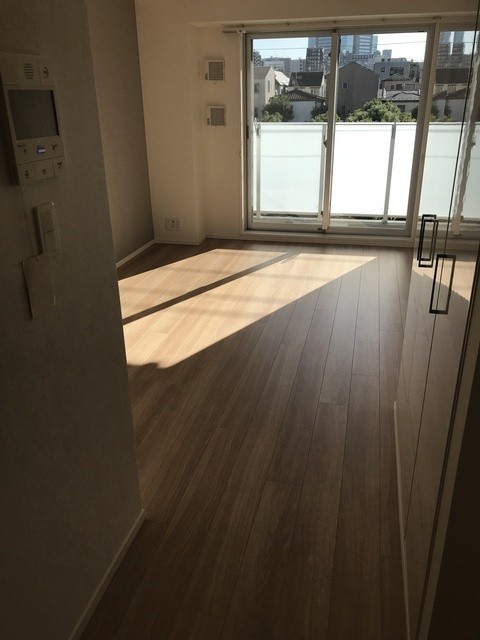 (居間)