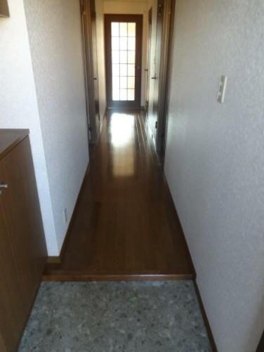 (玄関)