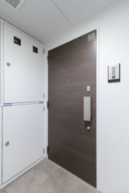 ※写真は同タイプ住戸です。(玄関)