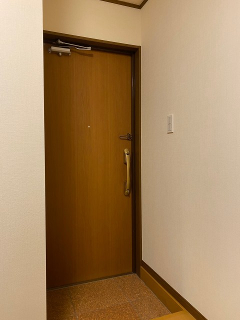 (玄関)