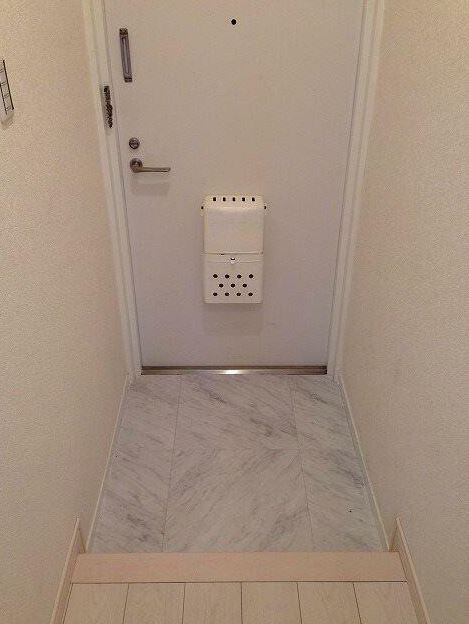 (玄関)