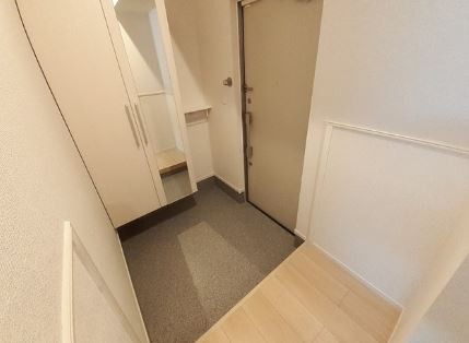 (玄関)