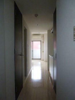 (玄関)