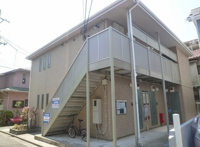 川崎市中原区市ノ坪 【賃貸居住】アパート