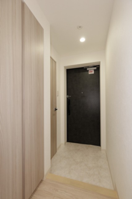 ※写真は同タイプ住戸です。(玄関)