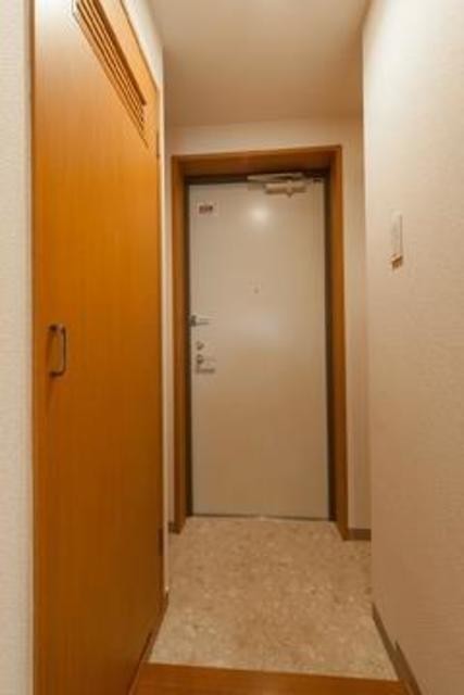 ※写真は同タイプ住戸です。(玄関)