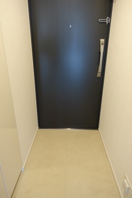 ※写真は同タイプ住戸です。(玄関)