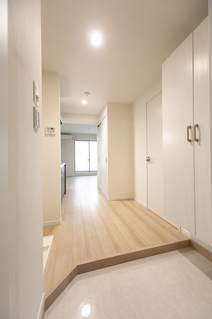 ※写真は同タイプ住戸です。(玄関)