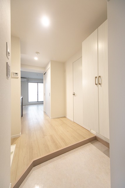 ※写真は同タイプ住戸です。(玄関)