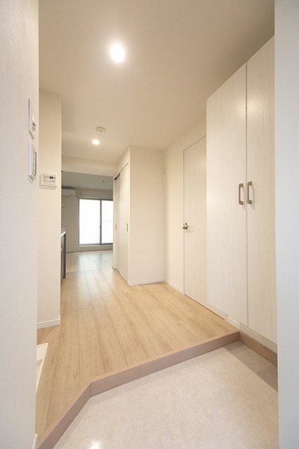 ※写真は同タイプ住戸です。(玄関)