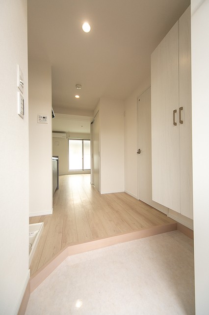 ※写真は同タイプ住戸です。(玄関)