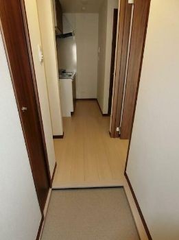 (玄関)