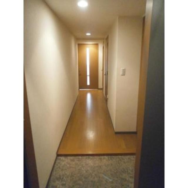※写真は同タイプ住戸です。(玄関)
