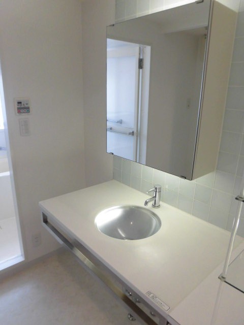 ※同仕様写真含む(内装)