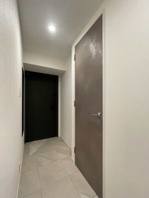 ※写真は同タイプ住戸です。(玄関)