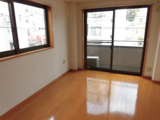 ※同仕様写真含む(居間)