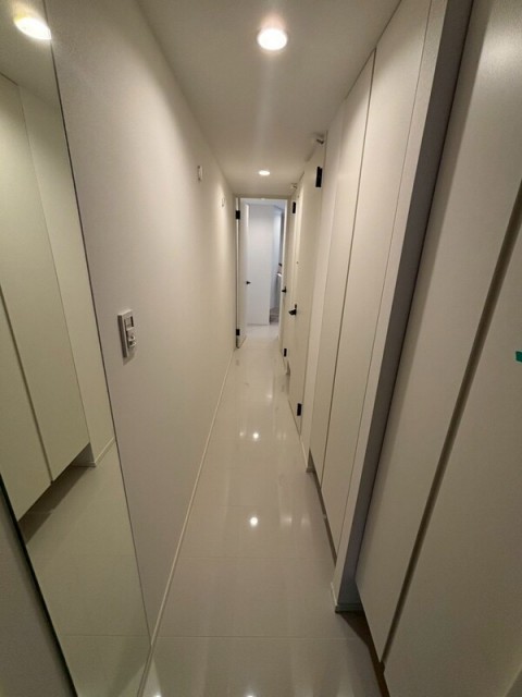 (玄関)