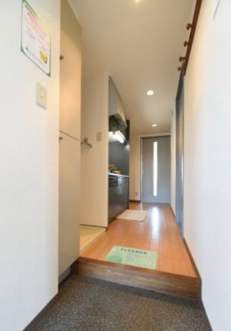 ※同仕様写真含む(玄関)