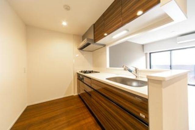 ※写真は同タイプ住戸です。(キッチン)