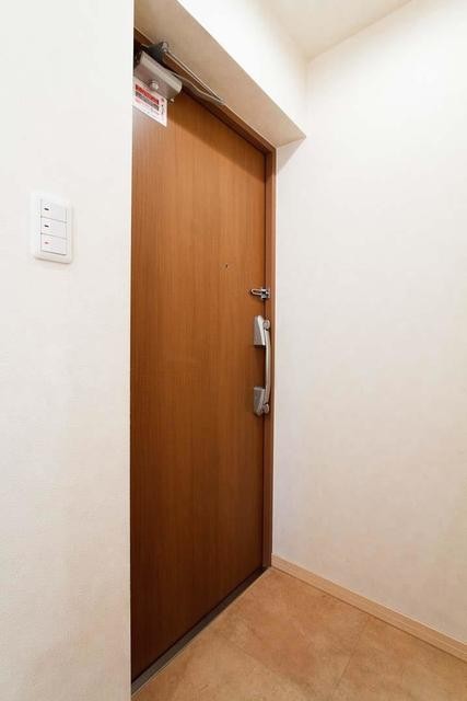 ※写真は同タイプ住戸です。(玄関)