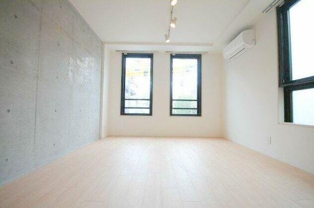 ※同仕様写真含む(居間)