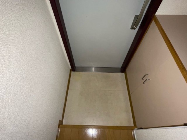 (玄関)