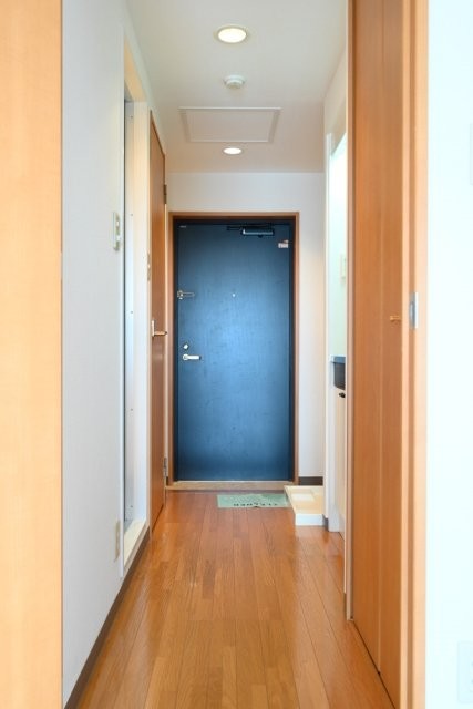 ※同仕様写真含む(玄関)