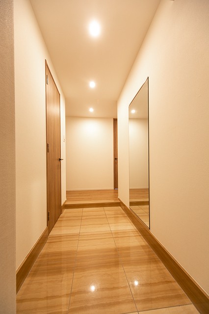 ※写真は同タイプ住戸です。(玄関)