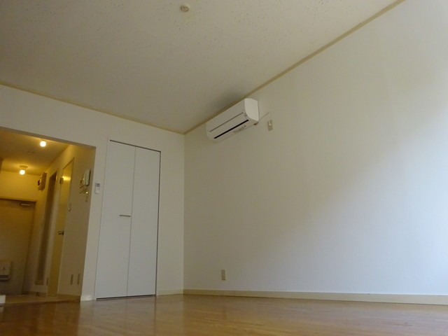 (居間)