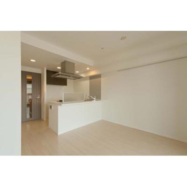 ※写真は同タイプ住戸です。(居間)