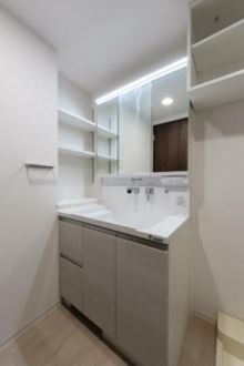 ※同仕様写真(内装)