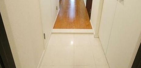 ※同仕様写真含む(玄関)