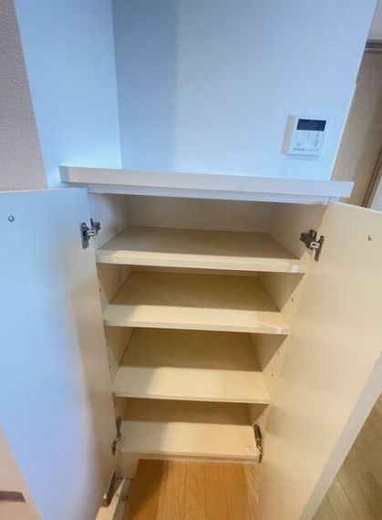 (玄関)