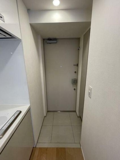 (玄関)