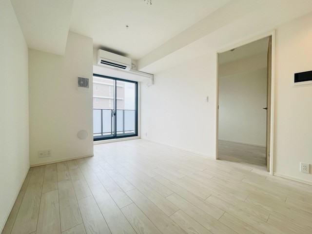 ※写真は同タイプ住戸です。(居間)