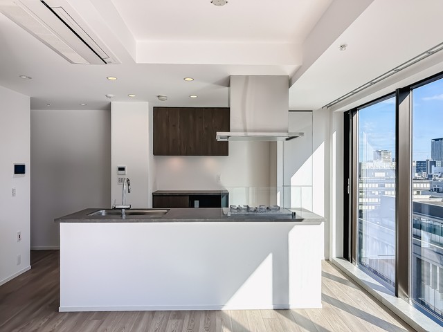 ※写真は同タイプ住戸です。(キッチン)