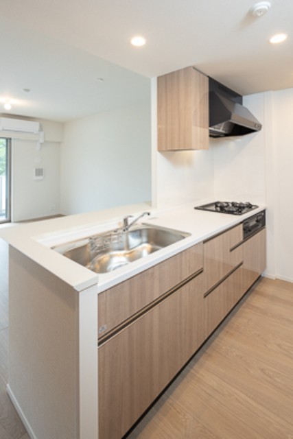 ※写真は同タイプ住戸です。(キッチン)