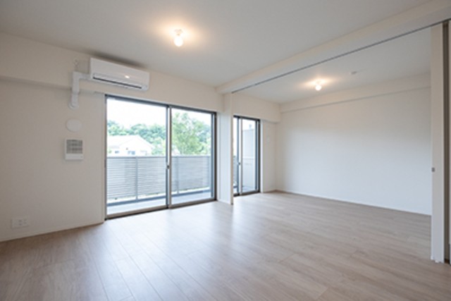 ※写真は同タイプ住戸です。(居間)