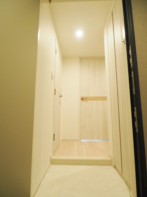 ※同仕様写真含む(玄関)