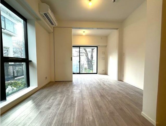 ※同仕様写真含む(居間)