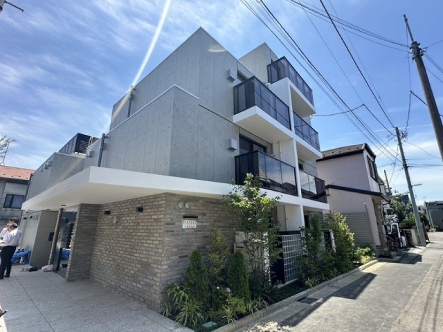 世田谷区代沢2丁目 【賃貸居住】マンション