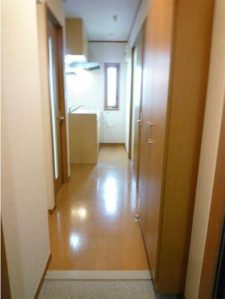 ※同仕様写真含む(玄関)