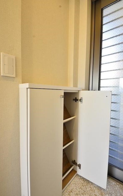 (玄関)
