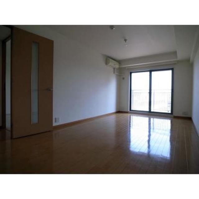 ※写真は同タイプ住戸です。(居間)