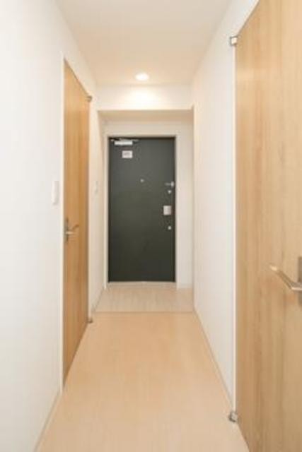 ※写真は同タイプ住戸です。(玄関)